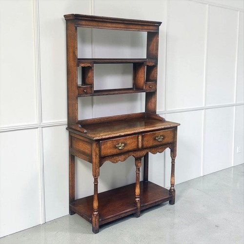Small oak period - small,