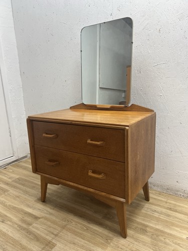 Plan dresser with - plan, (e.